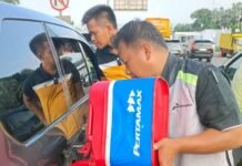 Mogok kehabisan Bensin di Tol, Motorist Pertamina Gercep Kirim BBM ke lokasi Kirim BBM ke lokasi