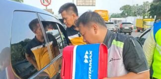 Mogok kehabisan Bensin di Tol, Motorist Pertamina Gercep Kirim BBM ke lokasi Kirim BBM ke lokasi