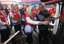 Dirut Pertamina Turun Langsung Pantau Kesiapan Satgas Lebaran Pertamina di Jawa Barat PERTAMINA
