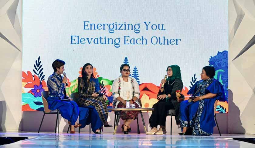 Perempuan Indonesia Perempuan Indonesia