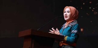 Berkontribusi Majukan Industri Dalam Negeri, Nicke Widyawati Dianugerahi Lifetime Achievement Awards Lifetime Achievement Awards
