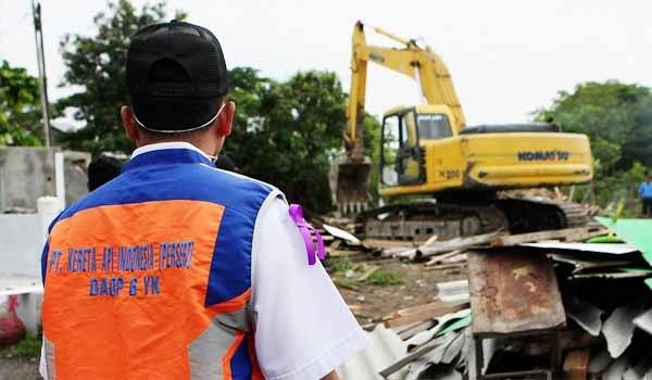 PT Kereta Api Indonesia (Persero) PT Kereta Api Indonesia (Persero)