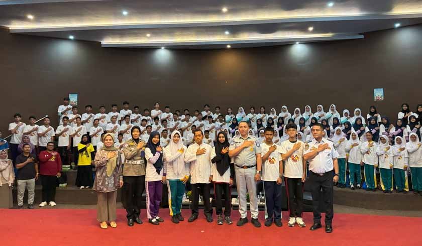 Informasi Keselamatan Lalu Lintas Informasi Keselamatan Lalu Lintas