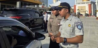 Jasa Raharja Kanwil Kalimantan Timur Bersinergi dengan Polresta Balikpapan dalam Operasi Gabungan Penertiban Lalu Lintas jasa raharja kaltim