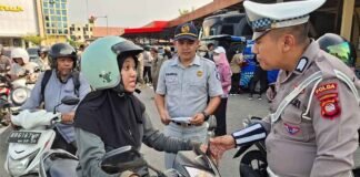 Opsgab Tertib Berlalu Lintas: Upaya Bersama Wujudkan Masyarakat Tertib dan Patuh Berkendara di Pontianak jasa raharja kalbar