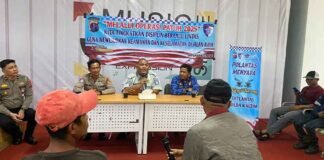 Jasa Raharja Kanwil Kalimantan Timur Gelar Sosialisasi Keselamatan Bersama Pengemudi Angkutan Barang dan Truk di Terminal Batu Ampar jasa raharja kaltim