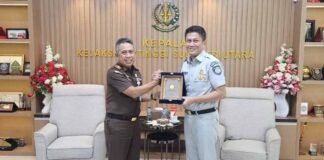 Kepala Kantor Wilayah PT Jasa Raharja Sulawesi Utara Melakukan Kunjungan Silahturahmi ke Kejaksaan Tinggi Sulawesi Utara ke Kejaksaan Tinggi Sulawesi Utara