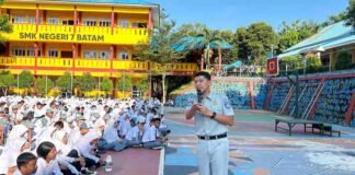 Tekan Lakalantas Usia Muda di Batam Kota, Jasa Raharja Kepri Gelar Program PPKL bersama Ditlantas Polda di SMKN 7 Batam jasa raharja kepri