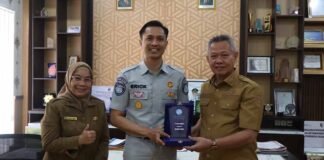 Kepala PT Jasa Raharja Sulawesi Tengah Bersama Kepala UPT Samsat Sigi Audiensi Dengan Bupati Sigi jasa raharja sulteng