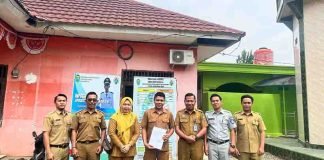 Tingkatkan pendapatan : Tim Pembina Samsat Muara Enim II aktif lakukan giat Doot to Door jasa raharja sumsel