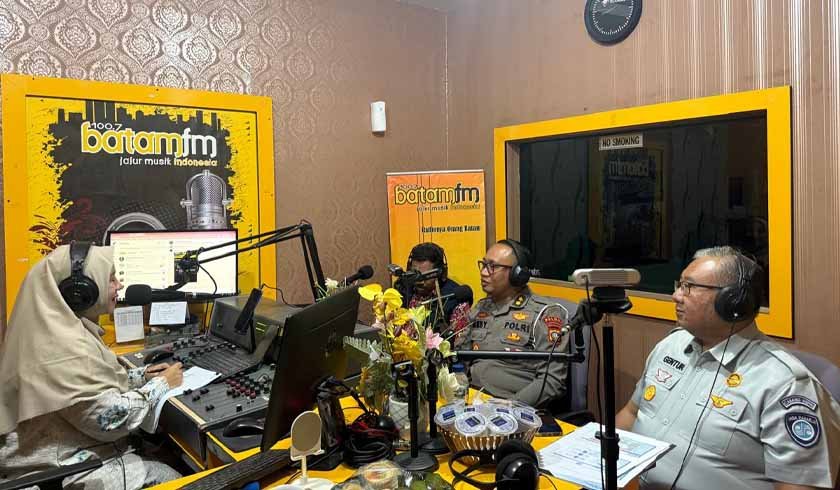 Kendaraan Bermotor melalui Radio Batam FM