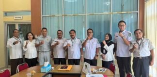 Pembahasan Komitmen Bersama di Sintang: Sinergi Antarinstansi Dorong Kepatuhan Pajak Kendaraan dan Optimalisasi Pendapatan Daerah Optimalisasi Pendapatan Daerah