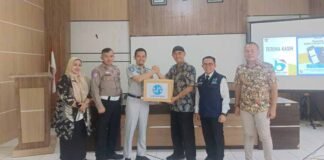 Jasa Raharja Bersama Stakeholders Terkait Gelar Sosialisasi Layanan Kesamsatan dan Program Pemutihan Tahun 2025 di Cihideung Program Pemutihan Tahun 2025 di Cihideung