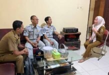 Kunjungi Kantor Dinas Lingkungan Hidup, Jasa Raharja Ingatkan Kendaraan Dinas Yang Telah Jatuh Tempo Yang Telah Jatuh Tempo