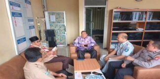 Hari Pertama Pemberlakuan Penurupan Tarif PKB, PJJR Kepahiang Dampingi Wakil Bupati Kepahiang Tinjau Samsat jasa raharja bengkulu