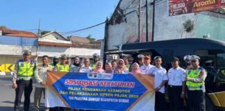 Jasa Raharja dan Tim Pembina Samsat Demak Laksanakan Sosialisasi dan Operasi Gabungan di Alun-alun Kabupaten Demak di Alun-alun Kabupaten Demak