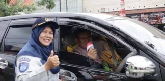 Jasa Raharja Kebumen Bersama Satlantas Gelar Sosialisasi Simpatik dan Edukatif di Jalan Soekarno Hatta di Jalan Soekarno Hatta