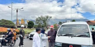 Jasa Raharja Tasikmalaya Gelar Operasi Bersama Pemeriksaan Pajak Kendaraan Bermotor di Simpang Empat Gobing, Garut di Simpang Empat Gobing