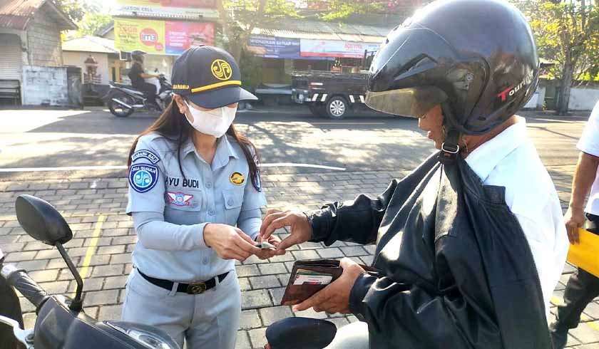 di Taman Bung Karno Singaraja