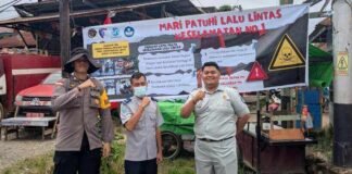 Jasa Raharja Pasang Spanduk di Titik Rawan Laka Lantas Sebagai Tindak Lanjut Hasil FKLL di Kecamatan Sekayam jasa raharja kalbar