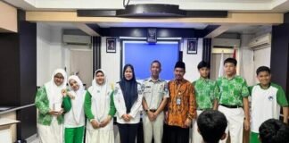 Jasa Raharja Wilayah Sulsel Gelar Sosialisasi Keselamatan Berkendara di SMP Islam Al Azhar jasa raharja sulsel
