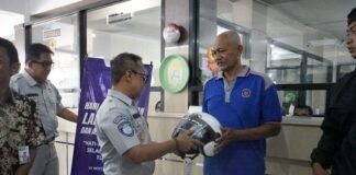 Jasa Raharja Gelar Doa Bersama dan Bagikan Helm di Momen Hari Keselamatan Transportasi 2025 Hari Keselamatan Transportasi 2025