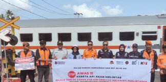 Jasa Raharja Sumbar dan PT KAI Gencarkan Edukasi Keselamatan di Perlintasan: Sabar Menunggu, Nyawa Tak Terganti Nyawa Tak Terganti