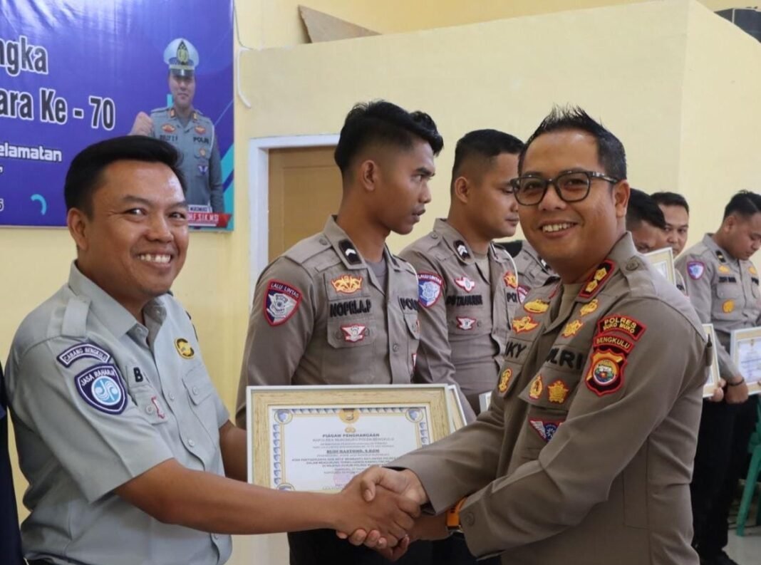 Penghargaan dari Kapolres