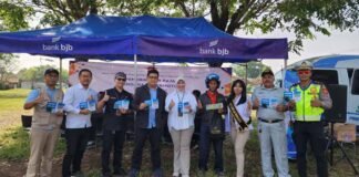 Samsat Purwakarta Gelar Operasi Gabungan Mandiri, Sediakan Layanan Samsat Keliling dan Mobil ATM BJB Samsat Keliling dan Mobil ATM BJB