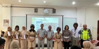 Kegiatan Sosialisasi Keselamatan Lalu Lintas di SMA Swasta Harapan Mandiri Medan jasa raharja jabar