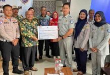 Wujudkan Sekolah Aman Bagi Anak, Jasa Raharja Edukasi Petugas Penyeberang Sekolah SD Dan SMP Serta Berikan Bantuan Alat Keselamatan Jalan jasa raharja banten