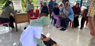 Aksi Nyata di Wilayah Rawan Laka : Pelatihan PPGD dan Pelayanan Kesehatan Gratis Digelar di Kecamatan Kalukku di Kecamatan Kalukku