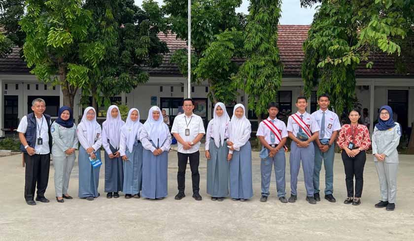 di SMAN 3 Karawang di SMAN 3 Karawang