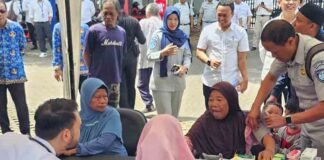 Jasa Raharja Perkuat Pelayanan Masyarakat dengan Pengobatan Gratis di Gebyar Layanan Pajak Kendaraan dan Pameran Otomotif Indramayu jasa raharja jabar