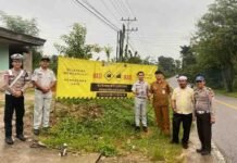 Pemasangan Spanduk Keselamatan di Titik Rawan, Tindak Lanjut Rapat FKLL Bengkayang jasa raharja kalbar