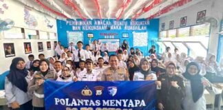 Kolaborasi Jasa Raharja dan Lintas Sektor: Bekali Pelajar SMPN 47 Makassar tentang Safety Riding jasa raharja sulsel