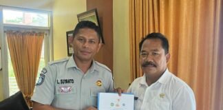 Jasa Raharja dan Bapenda Sintang Lakukan Komitmen Bersama Kepatuhan Pembayaran Pajak Kendaraan Bermotor Kendaraan Dinas Pemerintah Kabupaten Sintang Tahun 2025 jasa raharja kalbar