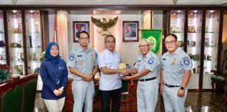 Jasa Raharja Silaturahmi dengan Bupati Bantul Guna Tingkatkan Pelayanan Kepada Masyarakat DIY jasa raharja yogyakarta