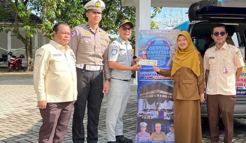 Hadirkan Layanan Samsat Keliling Hadirkan Layanan Samsat Keliling