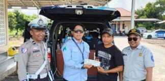 Tim Pembina Samsat Marabahan Gelar Sosialisasi Kepatuhan Pajak dan Operasi Gabungan di Rumpiang Operasi Gabungan di Rumpiang