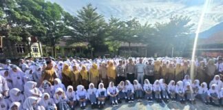 Jasa Raharja Sumatera Barat Bersama Polres Pesisir Selatan Ajak Pelajar SMKN 1 Painan Jadi Pelopor Keselamatan Berlalu Lintas SMKN 1 Painan