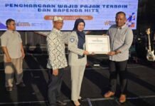 PT Jasa Raharja Cabang Indramayu Raih Penghargaan dari Bupati Indramayu dari Bupati Indramayu