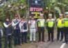 Jasa Raharja Magelang Bersama Dirlantas Polda Jateng Pasang Spanduk Himbauan di Lokasi ‘Blackspot’ Wonosobo di Lokasi 'Blackspot' Wonosobo