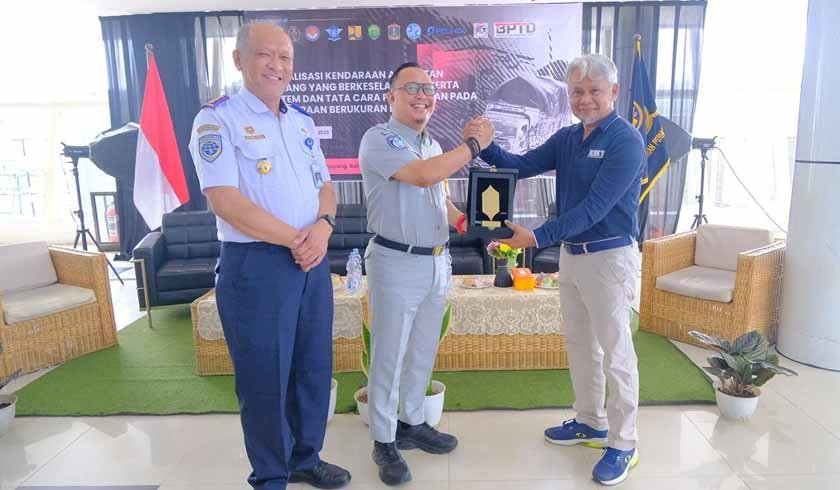 di Pelabuhan Semayang Balikpapan