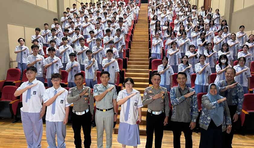 di SMA Maitreyawira Kota Batam di SMA Maitreyawira Kota Batam
