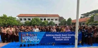 Tim Pembina Samsat Kab. Bekasi dan Jasa Raharja Bekasi Sosialisasikan keSamsatan dan Keselamatan Lalu-Lintas di SMA Negeri 1 Kedungwaringin jasa raharja jabar