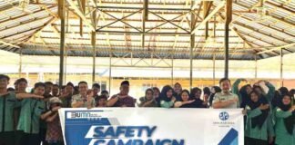 Sosialisasi Keselamatan di Sekolah Madrasah Tsanawiyah dan Madrasah Aliyah Daarul Maarif Jasa Raharja Cabang Sintang Kampanyekan : Dari Sekolah Untuk Jalanan Yang Lebih Aman jasa raharja kalbar