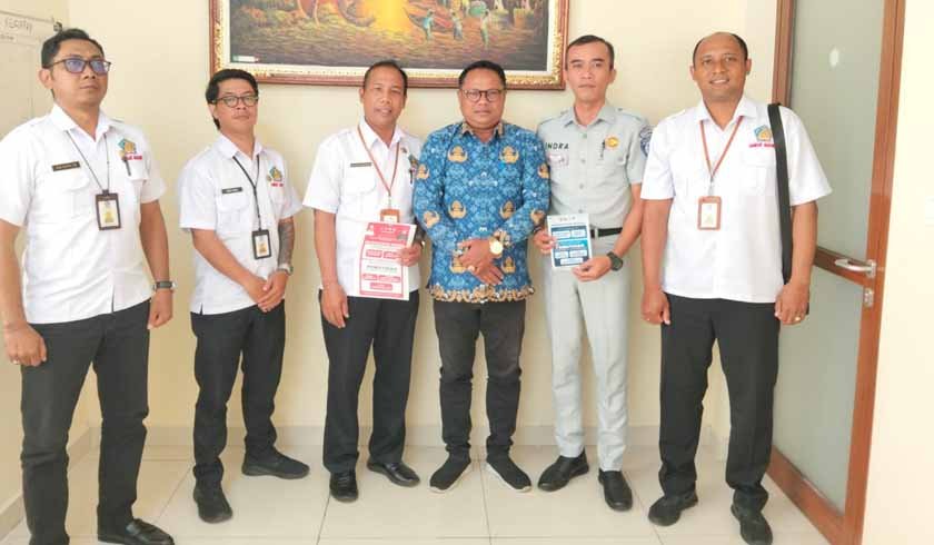 ke Kantor Kelurahan Benoa