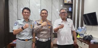 PT Jasa Raharja Sulawesi Utara Hadiri Rapat Koordinasi Pelaksanaan Relaksasi Pajak Kendaraan Bermotor dan SWDKLLJ di Ditlantas Polda Sulut jasa raharja sulut