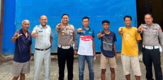 Jasa Raharja Sumbar Bersama Satlantas Polres Pessel Tinjau Kelayakan Truk Pengangkut Pupuk di Pesisir Selatan, Sekaligus Sosialisasi Pemutihan Pajak Kendaraan jasa raharja sumbar